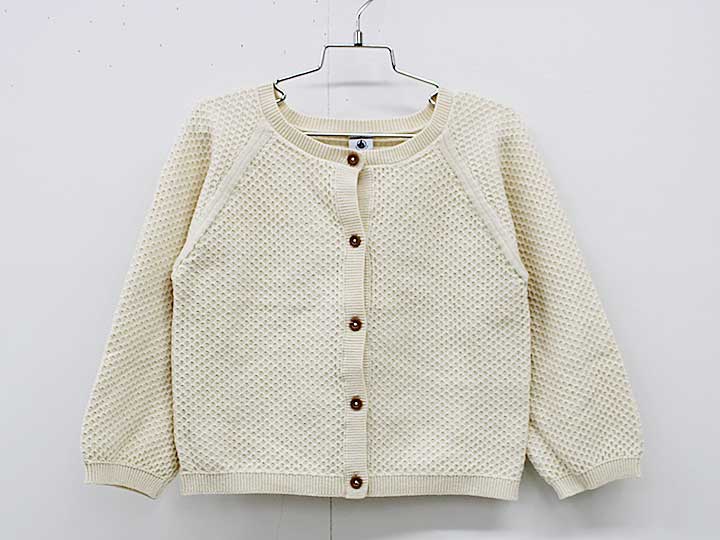 サイズ 116cm （6ans） 素材 綿100% 色 生成り 汚れ、ダメージ等 汚れ・色褪せなし 使用感ランク A 性別 女児 その他 特になし ＊使用感ランクは、Cを除き、あくまでも使用感のみ表すランクで、汚れ等は別欄で記載しております。 例）使用感【特A】で【汚れあり】は存在致します。