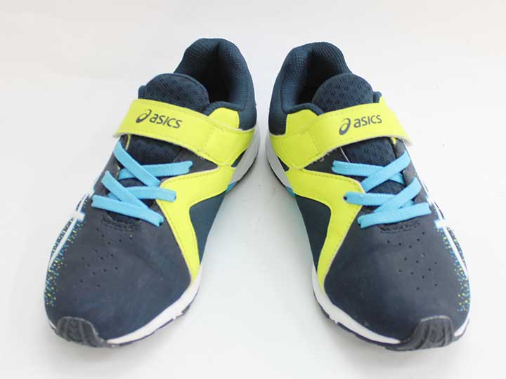 サイズ 20cm 素材 合成皮革・合成繊維 色 紺・黄色・水色 汚れ、ダメージ等 キズ、汚れなし底減りほぼありません 使用感ランク 特A 性別 男の子 その他 レーザービーム ＊使用感ランクは、Cを除き、あくまでも使用感のみ表すランクで、汚れ等は別欄で記載しております。 例）使用感【特A】で【汚れあり】は存在致します。