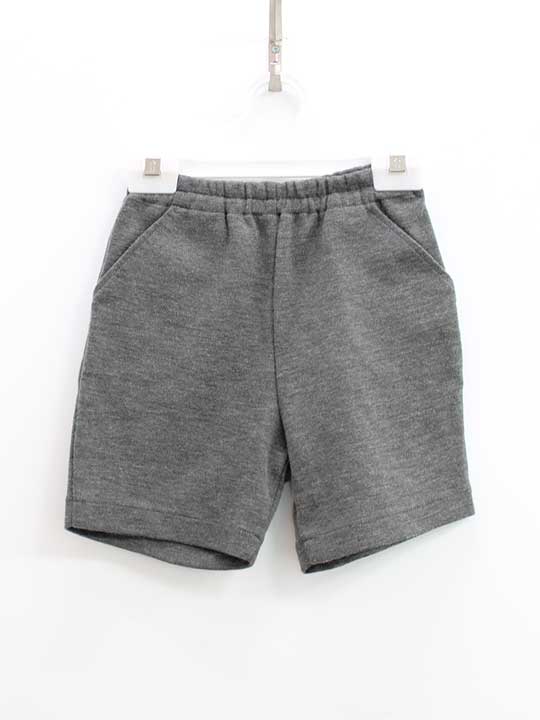 サイズ 110cm 素材 アクリル70％・毛30％ 色 グレー 汚れ、ダメージ等 軽い毛羽立ちがありますが、他汚れなどありません 使用感ランク AB 性別 男の子 その他 参考定価￥16,500ウエストゴム、開閉しません ＊使用感ランクは、Cを除き、あくまでも使用感のみ表すランクで、汚れ等は別欄で記載しております。 例）使用感【特A】で【汚れあり】は存在致します。