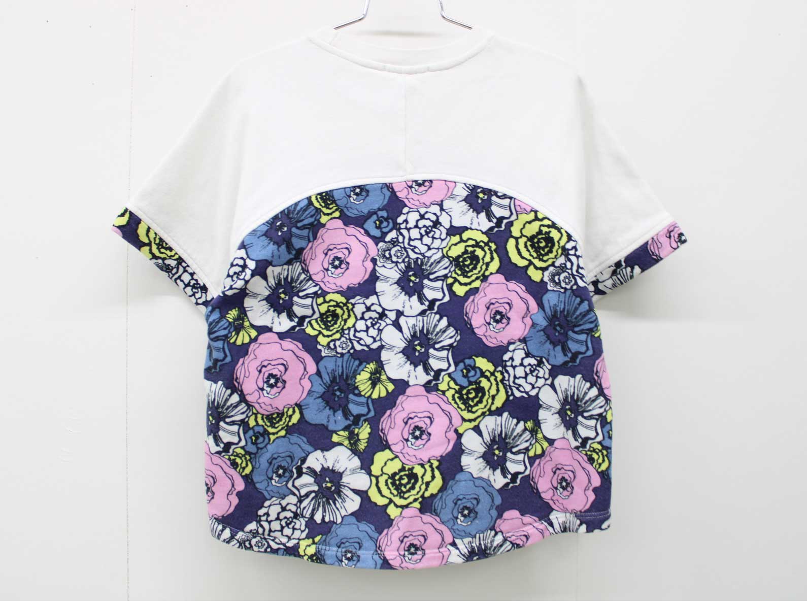 【SALE!】エムエスジーエム 半袖トレーナー 110-120cm位 キッズ 女児 白×紺系【中...