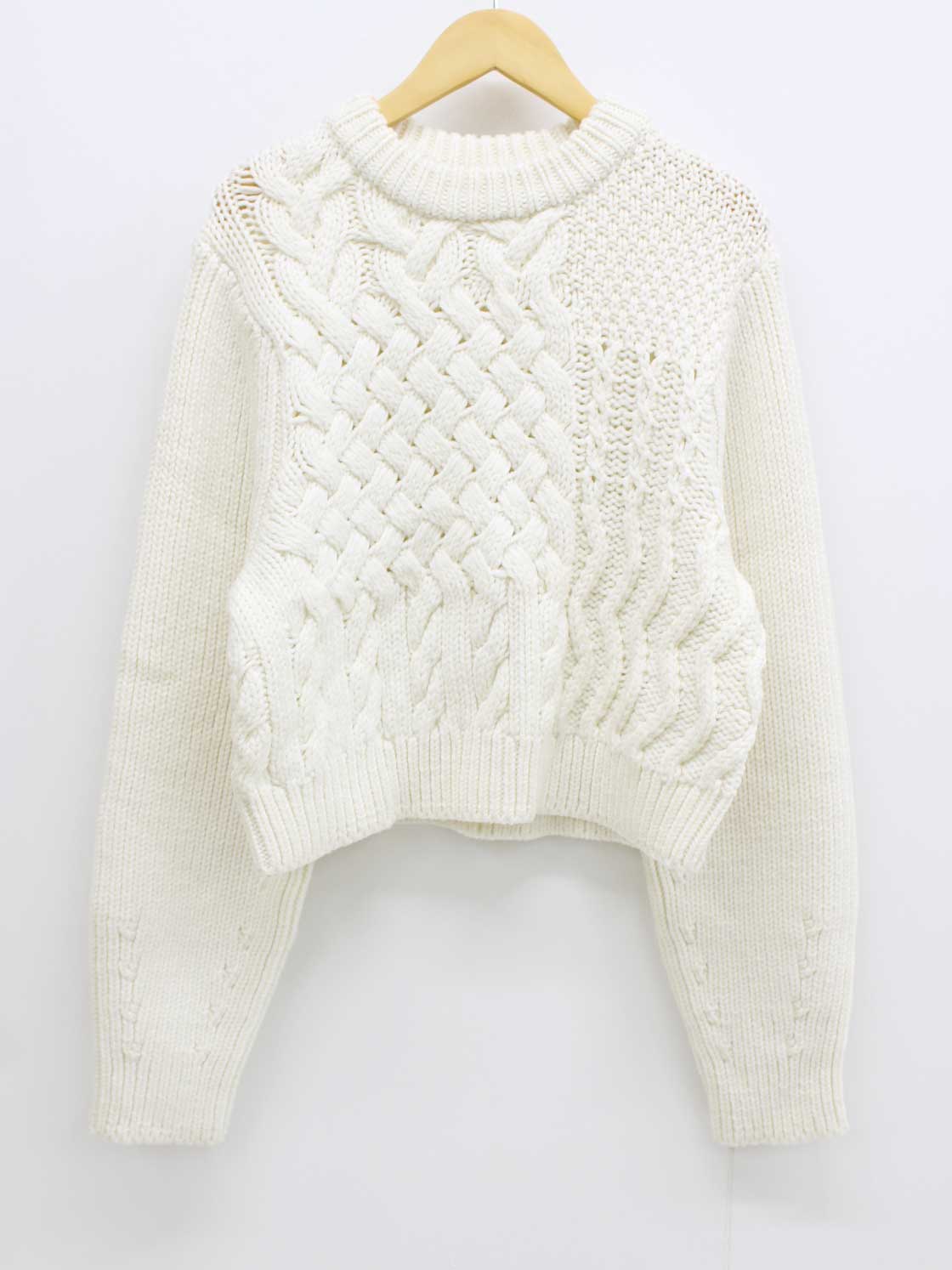 ⭐️CECILIE BAHNSEN ホワイト ケーブルニット 半袖 ⭐️CECILIE BAHNSEN ホワイト ケーブルニット 半袖