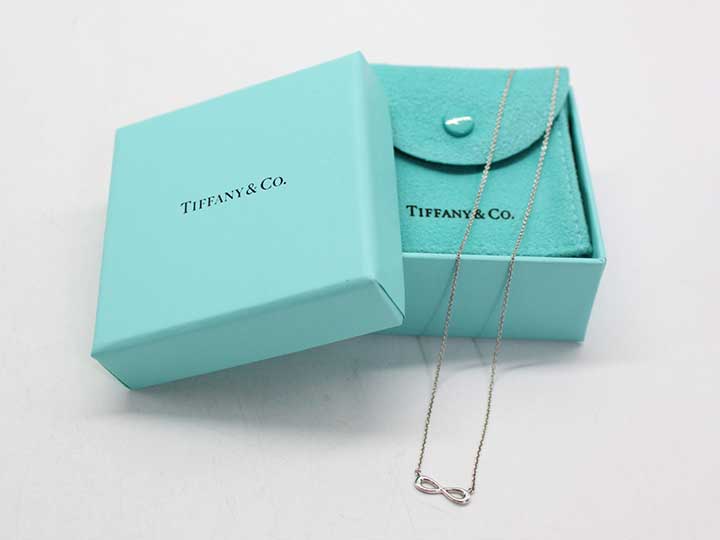 【夏物 新入荷】★Tiffany & Co./ティファニー★インフィニティペンダント/ネックレス/おしゃれ/シンプル/アクセサリー/他小物 シルバー/銀 レディース 【中古】春夏秋冬 hat etc 715042