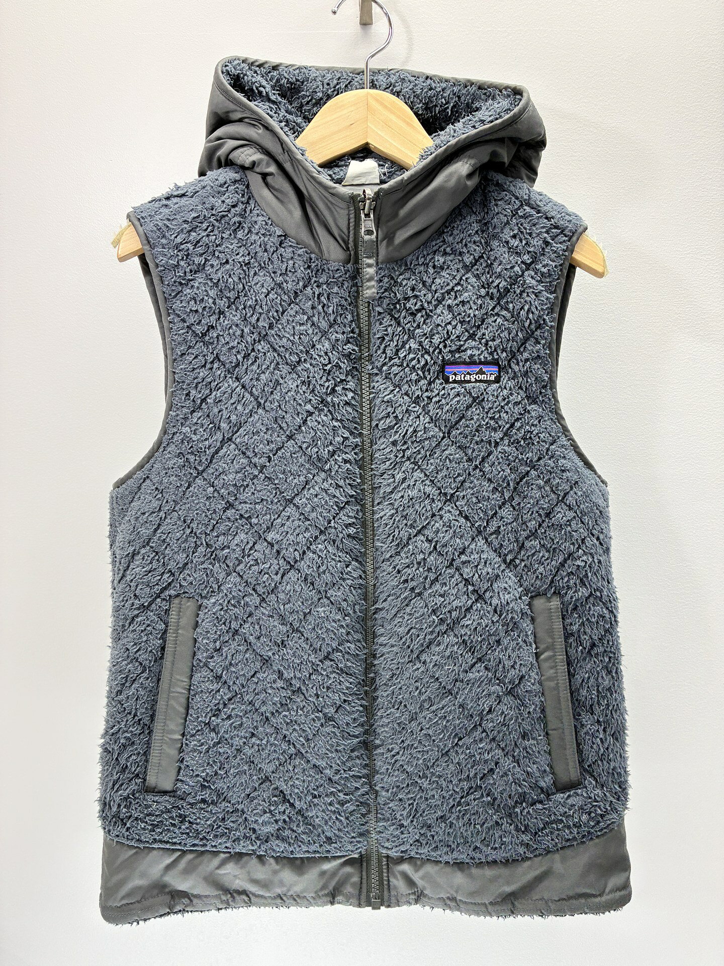 パタゴニア リバーシブルボアベスト S レディース グレー【中古】【新入荷】▲