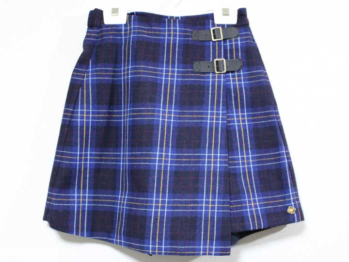 サイズ 160cm 素材 ポリエステル70％、毛28％、アクリル2％ 色 青、黒、赤、黄色 汚れ、ダメージ等 汚れ、色褪せなし 使用感ランク A 性別 女児 その他 ウエスト部分ゴム 定価税込：15,180円 ＊使用感ランクは、Cを除き、あくまでも使用感のみ表すランクで、汚れ等は別欄で記載しております。 例）使用感【特A】で【汚れあり】は存在致します。