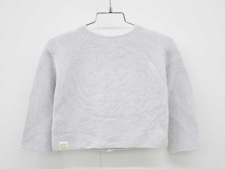 サイズ 0-4才 素材 綿100％ 色 グレー 汚れ、ダメージ等 使用感ランク S 性別 女児 その他 新品未使用 タグ付き 2way cardigen 2 hakuji 参考価格￥8,800 現行 着丈約31cm 袖丈約28cm ＊使用感ランクは、Cを除き、あくまでも使用感のみ表すランクで、汚れ等は別欄で記載しております。 例）使用感【特A】で【汚れあり】は存在致します。