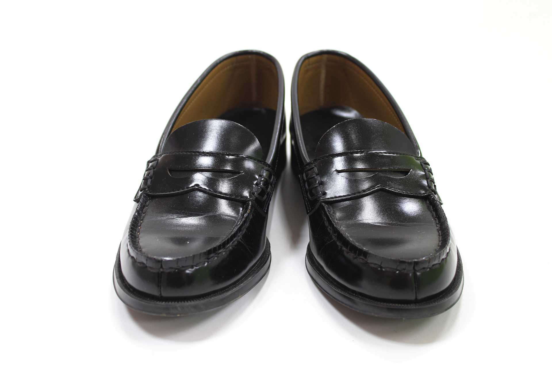 サイズ 23.5cm（2E) 素材 合成皮革 色 黒 汚れ、ダメージ等 目立ったキズ汚れなし。 使用感ランク A 性別 男女兼用 その他 特になし。 ＊使用感Aランクは、Cを除き、あくまでも使用感のみ表すランクで、汚れ等は別欄で記載しており...