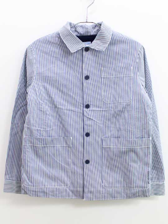 サイズ 152cm（12A） 素材 表：綿100％身頃裏：ポリ77％、レーヨン18％、ポリウレタン5％袖裏：ポリ100％ 色 ブルー、白 汚れ、ダメージ等 汚れ色褪せはなく綺麗な状態です 使用感ランク 特A 性別 男の子 その他 特にありません ＊使用感ランクは、Cを除き、あくまでも使用感のみ表すランクで、汚れ等は別欄で記載しております。 例）使用感【特A】で【汚れあり】は存在致します。