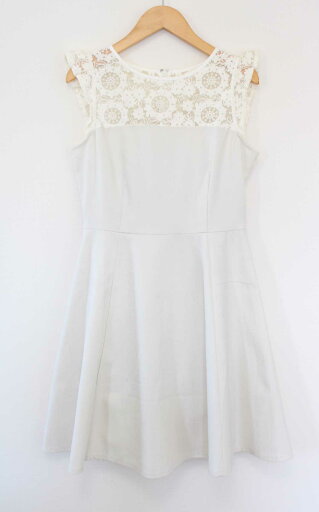 【2025夏SALE】●JILL STUART/ジルスチュアート●レース切替ワンピース/クルーネック/半袖/膝上丈 ライトベージュ レディース M【中古】夏 onepi 324042 【2025夏SALE】●JILL STUART/ジルスチュアート●レース切替ワンピース/クルーネック/半袖/膝上丈 ライトベージュ レディース M【中古】夏 onepi 324042