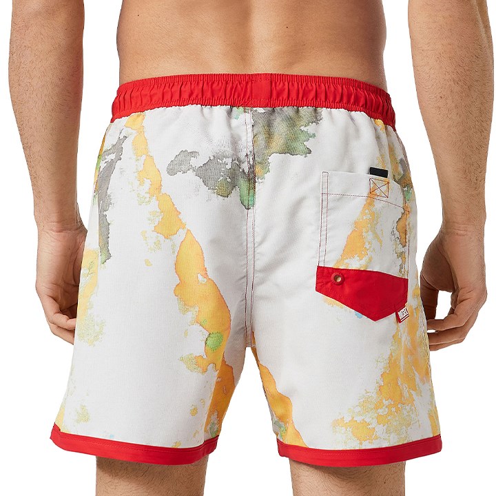 ■DIESEL ディーゼル メンズ■デジタルプリント メンズ水着 男性水着 ショートトランクス サーフパンツ 海パン ビーチウェア スイムウェア【BMBX-WAVE-B】【サイズM】【オフホワイトベース】die-m-c-f4-c2c 《_メーカー希望小売価格25,300円》