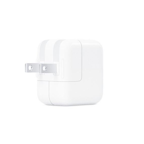 【VGP 2022受賞】 Belkin MagSafe対応 磁気ワイヤレス充電パッド 急速充電 i Phone 15 / 14 / 13 / 12 シリーズ対応 7.5W ケーブル2m ホワイト BOOST↑UP™ WIA005btWH