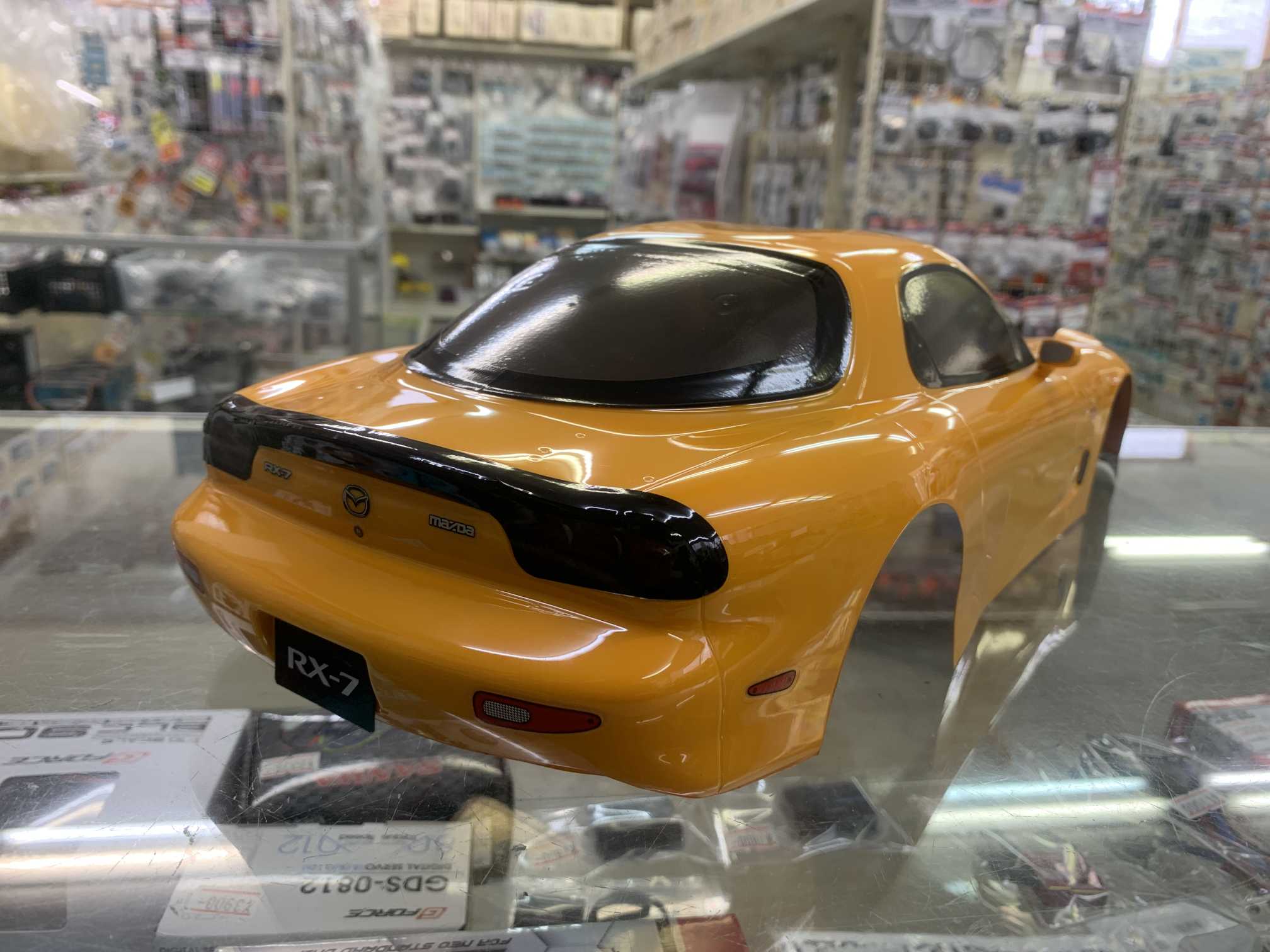 ラジコン天国徳島店のタミヤ 1/10 マツダ RX-7 (FD3S) 塗装済みボディ｜アングル2