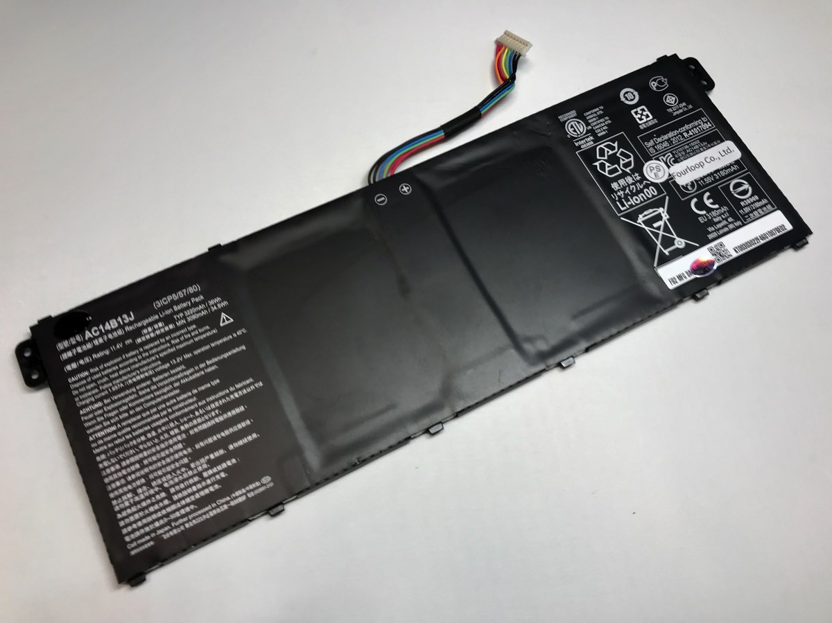 純正品｜安全・安心のノートPC用バッテリー ■ 商品仕様 商品名Extensa 2519-p034 10.8V 34.5Wh acer ノート PC パソコン 純正 バッテリー 電池 電圧 10.8 or 11.4V 容量3220mAh (34.5Wh) タイプ リチウムイオン 対応機種 Acer extensa 2519-p034 色 黒 種別純正品 保証期間3ヶ月保証 届出事業者名株式会社フォーループ PSマークの種類丸型PSE ■ 純正バッテリーを選ぶ理由 長寿命 ― 高品質セルを使用しているため、サイクル寿命が長く、長期安定使用が可能 高い適合性 ― 互換性トラブルがほとんどなく、安心して使用できる 優れた安全性 ― 発火・膨張などのリスクが低く、安全に使い続けられる ■ 配送について 配送：佐川急便（全品送料無料） 発送：こちらの商品は海外から取り寄せるため、入荷までに2～3週間前後かかります。 ■ ご注文前にご確認ください 会社概要、お買い物ガイドは事前了解事項となりますので、ご注文前に必ずお読みください。 適合にご不安がある場合は、当店にてお調べいたしますので、ぜひお気軽にお問い合わせください。 お使いのバッテリーの型番が確認できる画像を添付いただけますと、確実なご案内が可能です。 お問い合わせはこちら