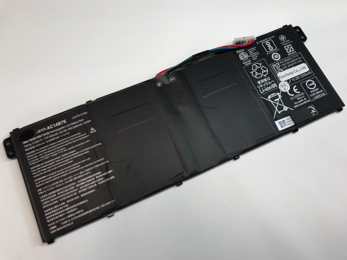 純正品｜安全・安心のノートPC用バッテリー ■ 商品仕様 商品名Nitro 5 an515-42-r12a 15.28V 48.8Wh acer ノート PC パソコン 純正 バッテリー 電池 電圧15.28V 容量3320mAh (48.8Wh) タイプリチウムイオン 対応機種Acer nitro 5 an515-42-r12a 色黒 種別純正品 保証期間3ヶ月保証 届出事業者名株式会社フォーループ PSマークの種類丸型PSE ■ 純正バッテリーを選ぶ理由 長寿命 ― 高品質セルを使用しているため、サイクル寿命が長く、長期安定使用が可能 高い適合性 ― 互換性トラブルがほとんどなく、安心して使用できる 優れた安全性 ― 発火・膨張などのリスクが低く、安全に使い続けられる ■ 配送について 配送：佐川急便（全品送料無料） 発送：こちらの商品は海外から取り寄せるため、入荷までに2～3週間前後かかります。 ■ ご注文前にご確認ください 会社概要、お買い物ガイドは事前了解事項となりますので、ご注文前に必ずお読みください。 適合にご不安がある場合は、当店にてお調べいたしますので、ぜひお気軽にお問い合わせください。 お使いのバッテリーの型番が確認できる画像を添付いただけますと、確実なご案内が可能です。 お問い合わせはこちら