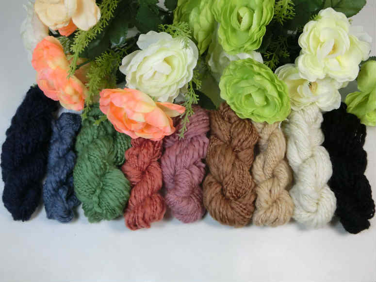 【D525】ファンシーヤーン スラブ ＜黒色＞