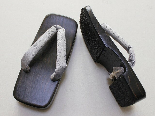 男下駄 G3051-02 日田杉の下駄 送料無料 粋なはなおが付いた 高級杉下駄　日本製　フリ−サイズ