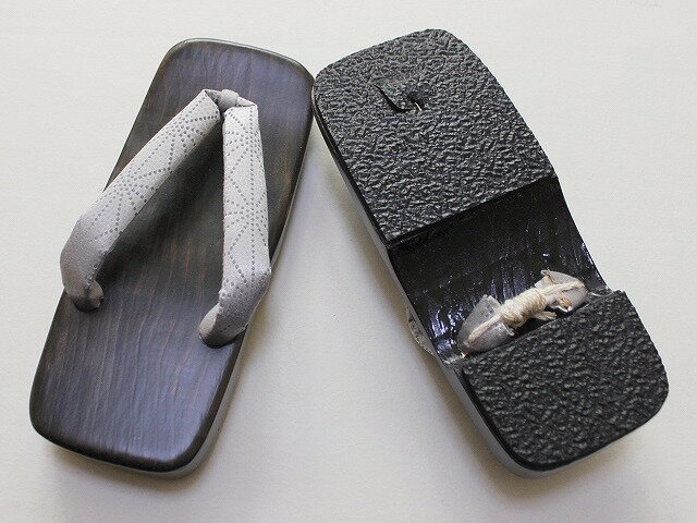 男下駄 G3051-02 日田杉の下駄 送料無料 粋なはなおが付いた 高級杉下駄　日本製　フリ−サイズ