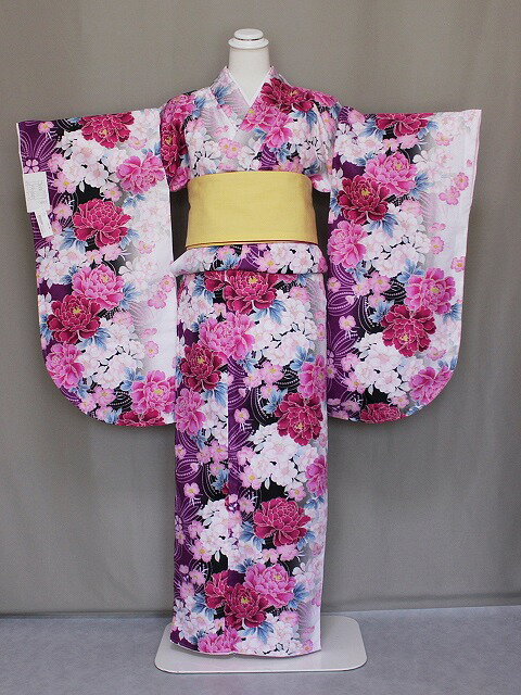 レンタルよりもお得 新柄二尺袖着物 小振袖・単品 &nbsp; 商品の詳細 品質 ポリエステル100％ 中国製 商品説明 D4490-02 塚羅留 卒業式の袴にぴったりの洗える仕立上りの二尺袖着物です。 袴姿に映える華やかな花柄の小振袖着物（二尺袖）です。 汚したり汗や　そして雨にあたっても　簡単にお洗濯が可能なので　お天気を気にせず着用できます。 貴女のお着物になり　レンタルよりもお得ではないでしょうか。 こちらはお着物のみとなりますが　袴や帯その他小物など　当ショップに多数ございますので　お寄り下さいね。 同柄生地を使用しておりますが　柄の出方が違う場合もございますので　ご了承ください。 お求めやすい価格となっております。このチャンスに、ご自身の着物として、お求め下さると嬉しいです。 お色などは、花柄地紋の見える白・グレ−・紫色のグランデ−ション地に　ワインレッドや白・ピンク・藤色などにて花柄模様となっています。 八掛はうすいパ−プル色となっています。* サイズ 身丈 約165cm 袖丈 約76cm 裄 約68cm 発送方法 ヤマト宅急便で発送致します。 全国一律 送料無料・代引き手数料￥450 沖縄は別途送料が発生しますので、お問い合わせください。 お買い上げ後について ご入金確認後、通常2日-3日程でお届け出来ると思います。 ご確認下さい！お買い上げ後・当店からのメールが無い場合 お客様からの注文後、3日以内（休業日など除く）にメールを送信しております。ご注文後、メールが届かない場合には申し訳ありませんがご連絡下さる様お願い申しあげます。いろいろな場合があり、当店にエラーメール等が戻ってこない場合もあり　すべてを把握する事ができません。 注文後　当店から案内などのメールが届かない場合はお電話下さるようお願い申しあげます。 注意事項 ★当店の商品は店舗及び他のモ-ルでも販売しておりますので、時には売り切れとなってしまう場合もあります。 その時には、電話又はメ-ルにてご連絡いたしますが、ご了承いただきます様お願い申し上げます。 ご入札の際に、画像をよくご覧になって入札をお願い致します。 落札後の一方的なキャンセル・返品・金額間違いはお断りしております。 何か分からない事がございましたら電話・メ-ル等にてお問い合わせをお待ちしております。 電話：042-421-1133 メ-ル：info@kimono-kurihara.com