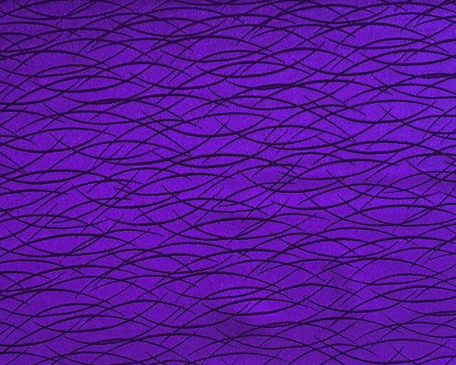 はぎれ E0408-11 送料無料 アセテ−ト踊り衣装 無地着物の残布 手芸用 紫色の生地 端切れ 和装の小物用に