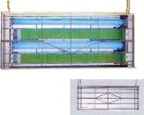 特長 裏面は完全遮蔽されており、ランプの光が外に漏れず窓際などに余計な虫を誘わない”親切設計”タイプの補虫器です。 (※本体には捕虫紙1箱と取付用金具がセットになっています。) 仕様 電源 100V・50Hz/60Hz 寸法 横68.5×幅10×高さ28cm 誘虫ランプ FL20S・BA-37・K/2灯（20W×2） 重量 約3.9kg 有効面積 60〜90m2 捕虫紙 S-20 ムシポンを効果的にお使いいただくために 以下のことにご注意ください。 ●虫がいそうな場所に設置する。 ●適切な高さ（〜2m）に設置する。 ●捕虫紙・ランプ※は定期的に交換する。 ●ムシポンの光が外にもれないようにする。 ●夜間も稼動させる。 ※ムシポンのランプの寿命は6ヶ月です。　見た目にはランプの明るさは変わりませんが、放出する紫外線量は半年で減少します。　効果を最大限に保つためにランプは必ず6ヶ月ごとに交換してください。　本体購入時に交換用ランプの購入をお奨めしています。 ◆ ムシポンは室内でご使用ください ◆ 　　 MPX−7000シリーズ 　　 MPX−7000（両面誘引型・目隠しなし ） 捕虫器ムシポンMP-7000シリーズの”標準”タイプ。20W灯を2本使用しており、ダブルの効果で強力に虫を捕らえます。 30,345円(税込) 　　標準価格　36,540円 MPX−7000DXA（両面誘引型・片面目隠し） 表面側からは捕虫紙に付着した虫が見えないので人目を気にすることなくいつも”清潔”タイプです。店舗への設置に最適です。 34,965円(税込) 　　標準価格　41,790円 　　 MPX−7000DXB（片面誘引型・目隠しなし） 裏面は完全遮蔽されており、ランプの光が外に漏れず窓際などに余計な虫を誘わない”親切設計”タイプです。 34,965円(税込) 　　標準価格　41,790円 MPX−7000DXAA（両面誘引型・両面目隠し） DXAの片面目隠しに対し、両面とも捕虫紙に付着した虫が見えず、設置場所を選ばない”何処でも”タイプです。 37,695円(税込) 　　標準価格　44,940円 　　 MPX−7000SDX（片面誘引型・片面目隠し） DXAとDXBの両方の特長を備えた”欲張り”タイプです。 37,695円(税込) 　　標準価格　44,940円　