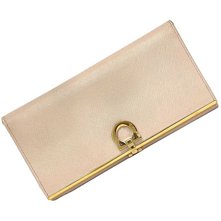 フェラガモ 二つ折り 長財布 ピンク ゴールド ガンチーニ GJ 22 4633 財布 レザー 中古 Salvatore Ferragamo フラップ シンプル 折り財布 定番 人気 レディース ゴールド金具 小銭入れ有 ウォレット 本革 ポケット豊富 8枚 高級感 ブランド 本物 鑑定済み