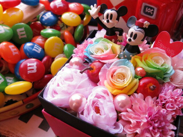 ホワイトデー お返し ディズニー 花 箱開けてスマイル ボックス入り ノーマル 人気定番の ミッキー レインボーローズ ミニー プリザーブドフラワー