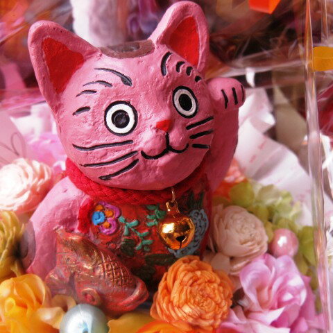 レインボーローズ 招き猫 開店祝い 花 カラフル レインボーローズ プリザーブドフラワー入り まねきネコ 招き猫カラーはおまかせ