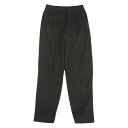 商品情報 商品名 jogger wool slacks 2タック ジョガー ウール スラックスパンツ カラーブラウン系 素材ウール/ポリウレタン 表記サイズS 実寸サイズ ウエスト：約66cm股上：約30cm股下：約70cmもも幅：約26cm裾幅：約14cm 付属品 なし 状態について 弊社基準より使用感が少なく、比較的状態の良い中古品で汚れやダメージがほとんどない、またはあってもさほど目立たない、状態の良好な商品です。 特記事項 ※使用に伴う使用感、傷擦れ、素材特有の毛羽立ち、生地アタリ、汚れ、ほつれなどはございます。中古商材にご不安な方、完璧な商品状態をお求めの方はお控え下さい。　 [外側] 表面：薄汚れ、シワ 商品状態 NU 新古品(特別な記載が無い商品については店頭展示品 SS 未着用・もしくは数回のみ着用の新品同様の商品 S 数回程度の着用感・使用感のほとんど見られない商品 A 着用感のさほど感じられない状態の良好な商品 B 若干の使用感があり商品によっては若干のダメージがある商品 C 目立つ着用感・ダメージ・汚れ等がある商品 >>同じカテゴリの商品を見る 商品管理番号：3j19753db0003pa74必ずお読み下さい 当店の商品は、全て中古品となっております。一部「新古品」「未使用」などの記載のある商品がございますが、ほとんどの商品が一般のお客様からお買取りしたお品物でございますので、保管状態等により新品同様の品質で無い場合もございます。 可能な限り詳細な状態を記載出来るよう努めておりますが、中古品の性質上、記載しきれない微細な汚れやダメージがある場合がございます。 貴金属類は、保管時の黒ずみ、くすみ、キズ、等が付いている場合がございます。 衣類やその他商品は保管時の傷擦れ、薄い汚れ、毛羽立ちなどが付いている場合がございます。 指輪・リングはデザインのおおよその中心部分をリング棒で計測していますが誤差がある場合がございます。 付属品欄に記載がない場合は基本的に付属品はございません。画像に写っているものが全てになります。 状態ランクは商品本体の状態を示しております。保存袋や外箱等の付属品の状態は含まれません。 掲載画像はモニター環境により異なって見える場合がございます。