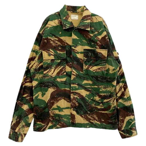 アンドファミリーズ ANDFAMILY LIZARD CAM JACKET リザード カモ ミリタリー ジャケット カーキ系 L メンズ【古着】【中古】 アンドファミリーズ ANDFAMILY LIZARD CAM JACKET リザード カモ ミリタリー ジャケット カーキ系 L メンズ【古着】【中古】