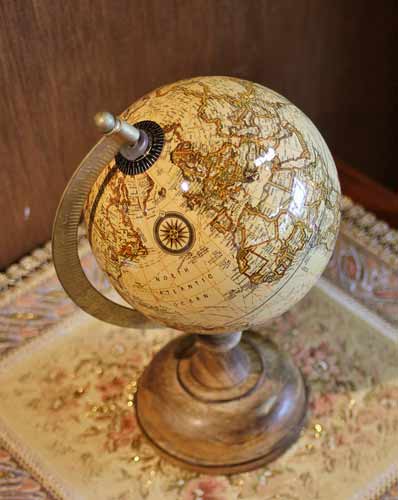 輸入雑貨 地球儀 置物 オブジェ アンティーク リビングスタジオ 直輸入 ビンテージ 古地図 シャビーシック オーナメント 7382009