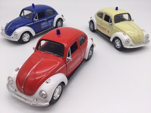 1/32スケール ワーゲン クラシックビートル　1302 ヨーロッパの緊急車両 3種コンプリートセット ウェリー社製。ライセンス品。 1970年から1972年まで限定生産されたスーパービートル　1302をベースにした緊急車両シリーズです。 ・FEUERWEHR　ドイツの消防署の車両 ・NOTARZT ドイツの救急医の車両 ・AMBULANCE　イギリスの救急医の車両 サイズ：長12cm×高5.5cm×幅4cm ・両サイドドア開閉可能 ・左ハンドル。内装は黒。 ・ボディやホイールにVWマーク入り。 ・ボディはダイキャストメタル製。シャーシ、内装などはプラスチック製。 プルバックアクション付きなのでチョロQみたいに走らせる事が出来ます。 ＊こちらは箱入り商品ではございませんので、ご注意くださいませ。 1台1台検品し、丁寧に梱包しておりますが、 仕入れ時からのかすかな傷、汚れ、塗装ミスがある場合があります。 ★水曜・土曜・日曜・祝日はお休みを頂いております。 商品の発送、お問い合わせへの対応は、 翌営業日に順次対応いたします。 （営業時間／水曜除く平日10時〜18時）