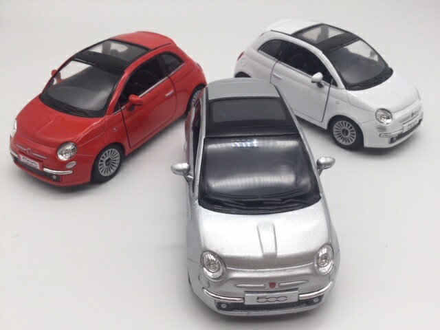 1/28 フィアット500 2007年 ミニカー FIAT イタリア車 輸入 外車 プルバック