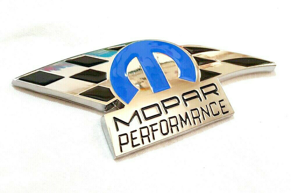 送料無料　モパー　パフォーマンス　金属製　エンブレム MOPAR PERFORMANCE　EMBLEM 両面テープ＆ツメ付き クライスラー　ダッジ グランドボイジャー　ボイジャー　PTクルーザー