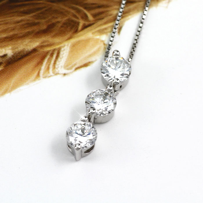 ダイヤモンド ネックレス 18k ペンダント レディース トリロジー スリーストーン ゴージャス 1.0カラット 揺れる スイング ブラ ゴールド k18 18金