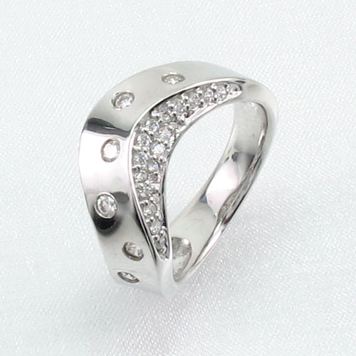 【初売り P10倍】ダイヤモンド パヴェ リング 指輪 レディース 地金 彫り留め カーブ ウェーブ k18 18k 18金 ゴールド 0.5カラット 初売り 福袋