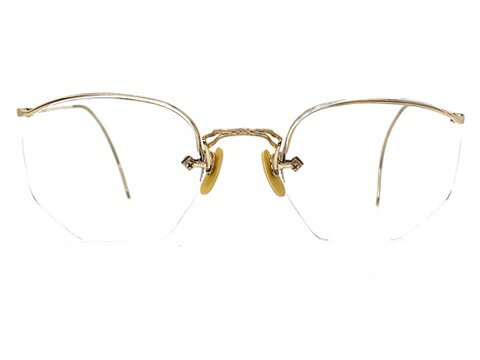 ブランド【アメリカンオプティカル AmericanOptical　】について1833年にアメリカで生まれたAOは、“世界最古の眼鏡ブランド”と呼ばれる老舗。縁なしフレームやケーブルテンプルなど、今や当たり前の技術をいち早く世に送り出し、パイ...