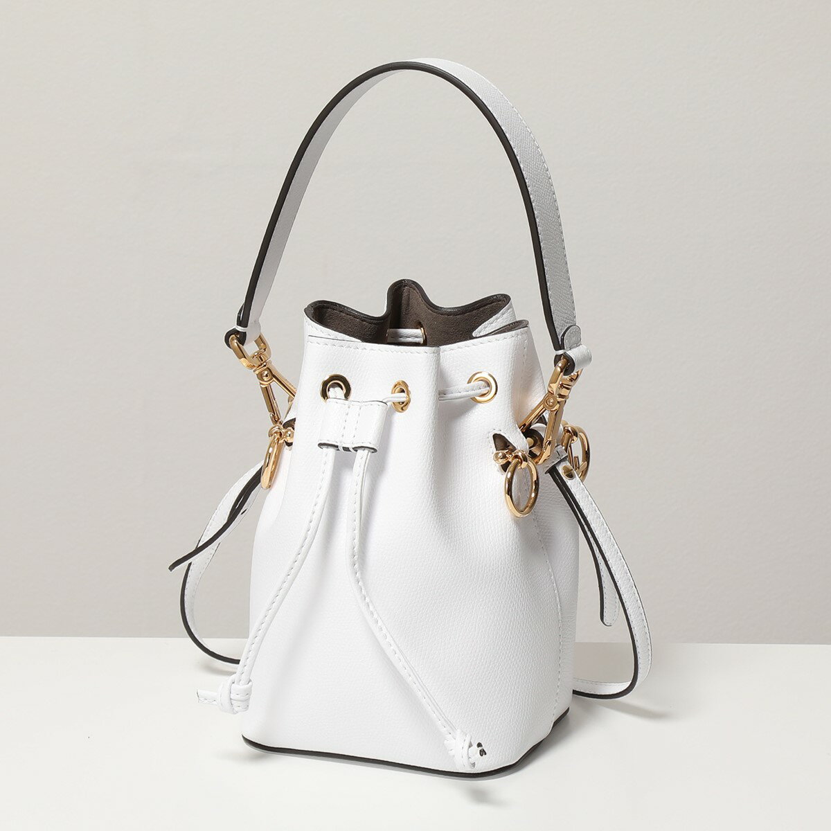 FENDI フェンディ 8BS010 A18B F11CB Mini MonTresor モントレゾール レザー 巾着バッグ ショルダーバッグ ポシェット 鞄 レディースのサムネイル