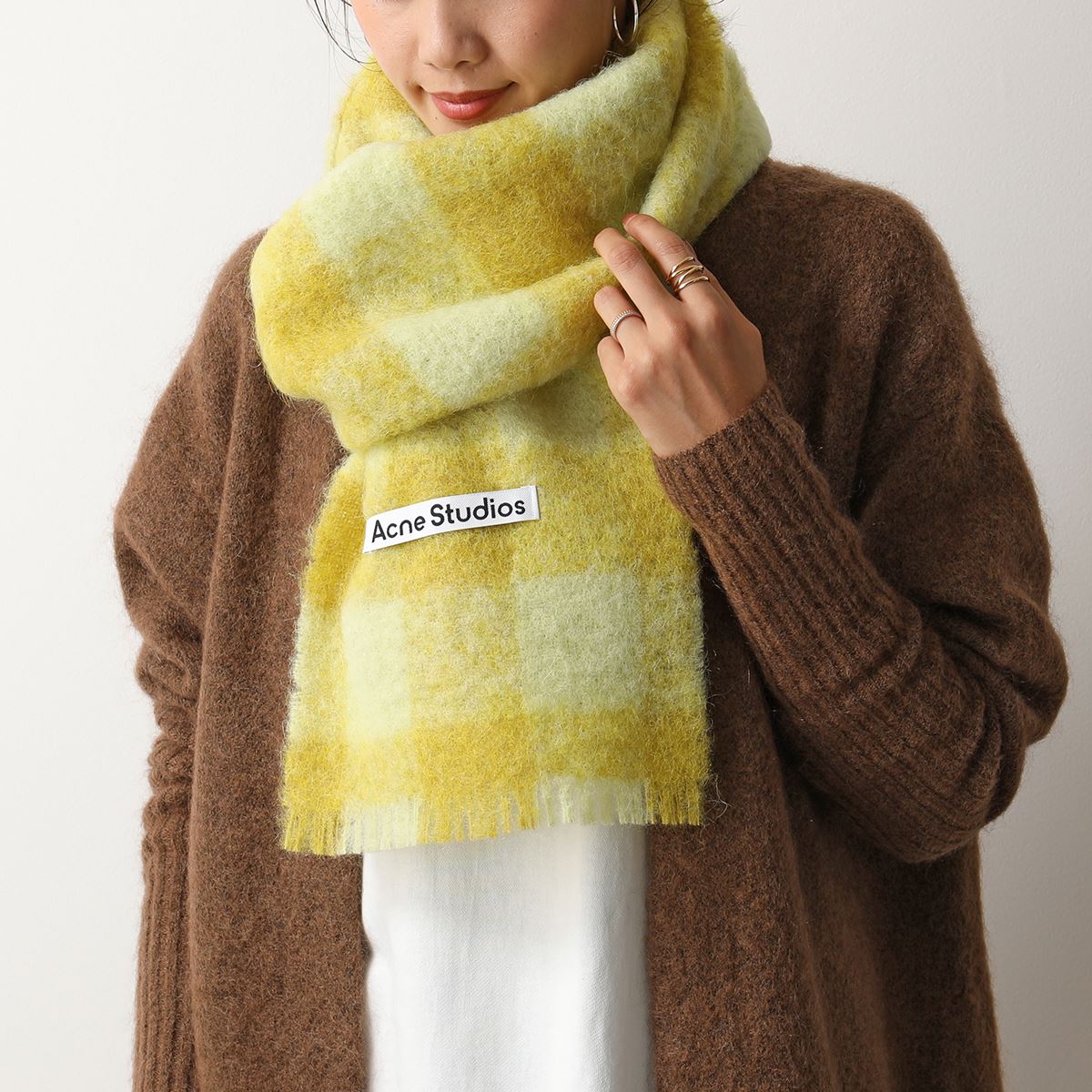 Acne Studios アクネストゥディオズ FN UX SCAR000119 VABBY SCARVES チェック マフラー ストール Soft-yellow/sharp-yellow レディースのサムネイル