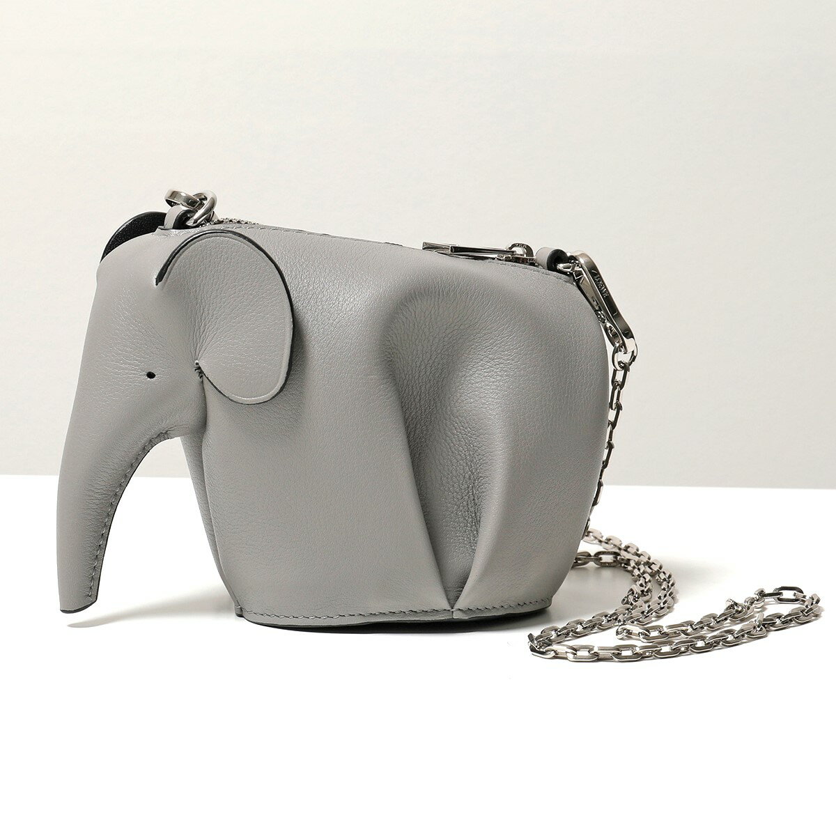 LOEWE ロエベ C623R02X01 POUCH ELEFANTE エレファント ポーチ 象 レザー ショルダーバッグ ポシェット 鞄 1615/SMOKE レディースのサムネイル