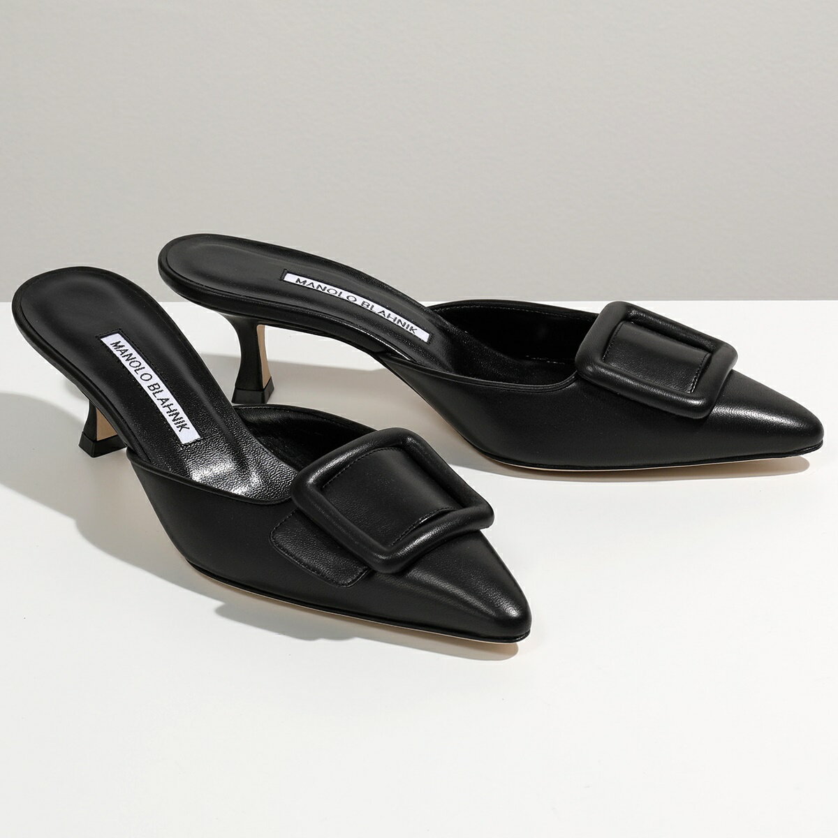 MANOLO BLAHNIK マノロブラニク 219 0255 MAYSALE 50 NAPPA レザー ミュール パンプス メイセール ポインテッドトゥ バックル 靴 001/BLCK レディースのサムネイル