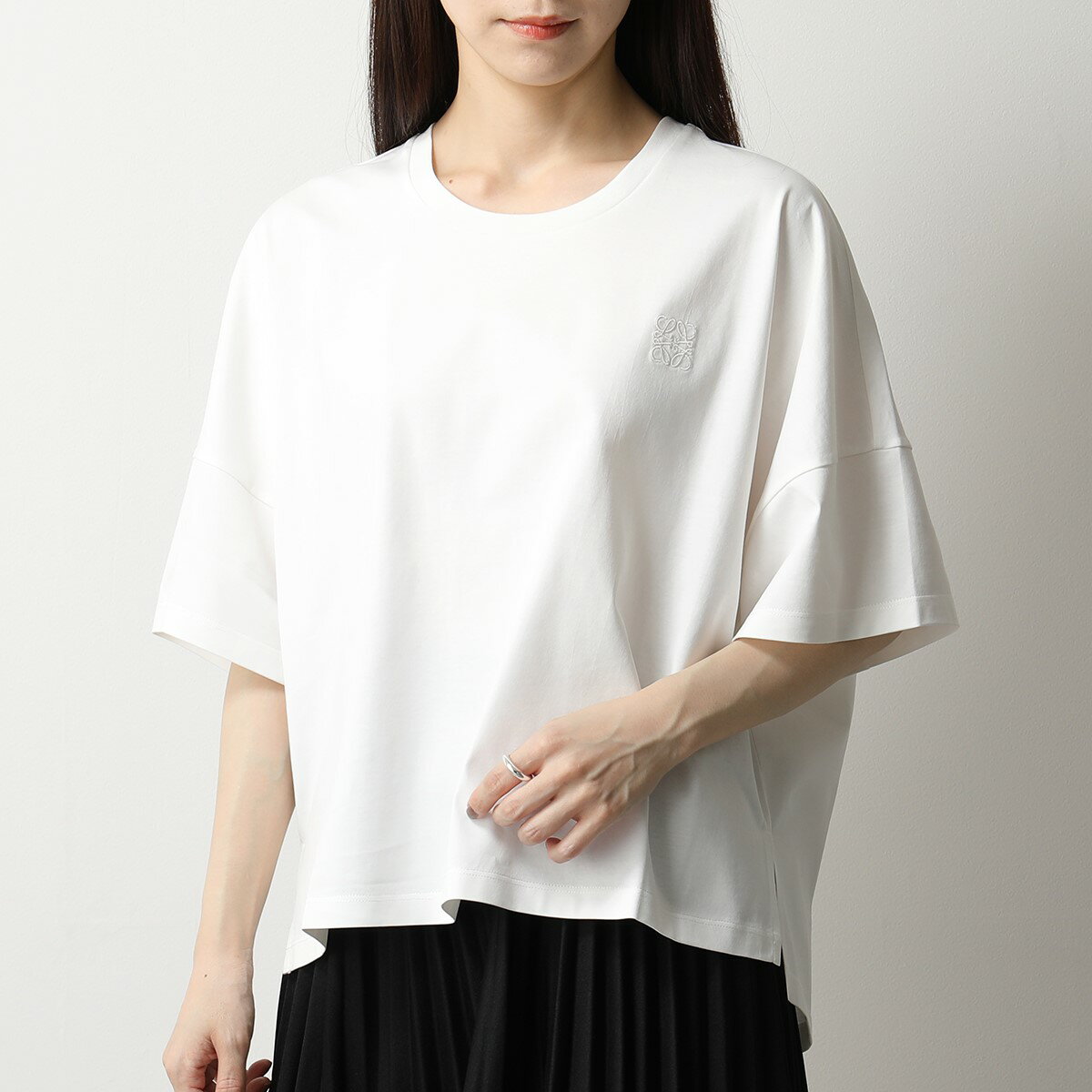 LOEWE ロエベ S359341XA4 アナグラム クロップド Tシャツ ラウンドネック 半袖 コットン オーバーサイズ 刺繍 2100/WHITE レディースのサムネイル