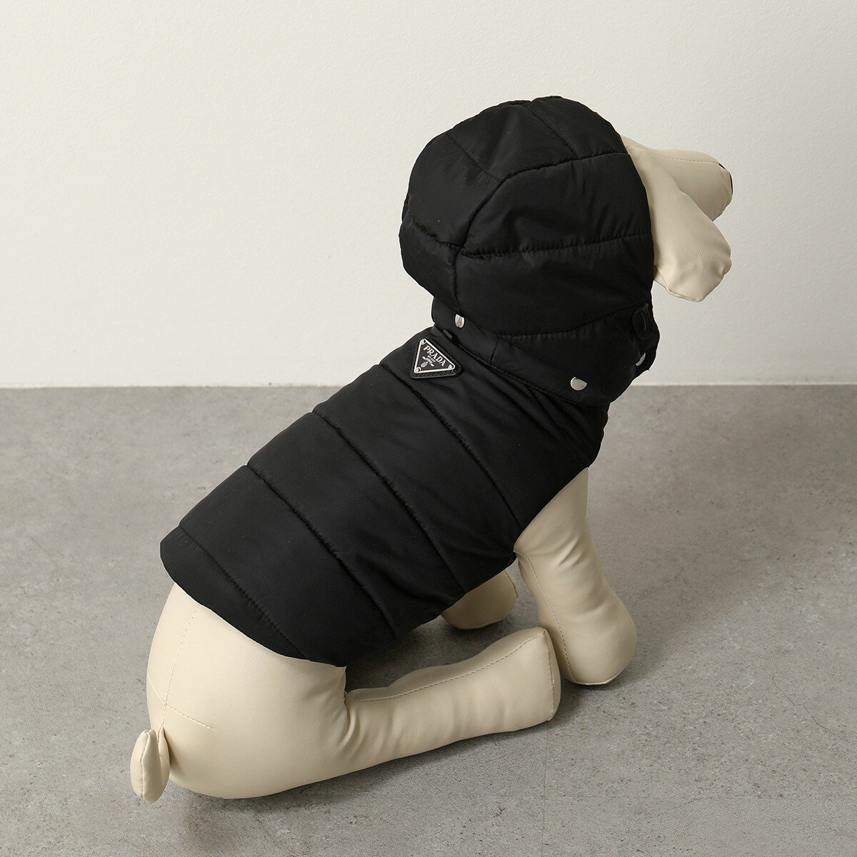 PRADA プラダ 2YX005 2DMI フード付 ナイロン 犬用 ドッグウェア パファーコート ペット用品 トライアングルロゴ F0002/NERO