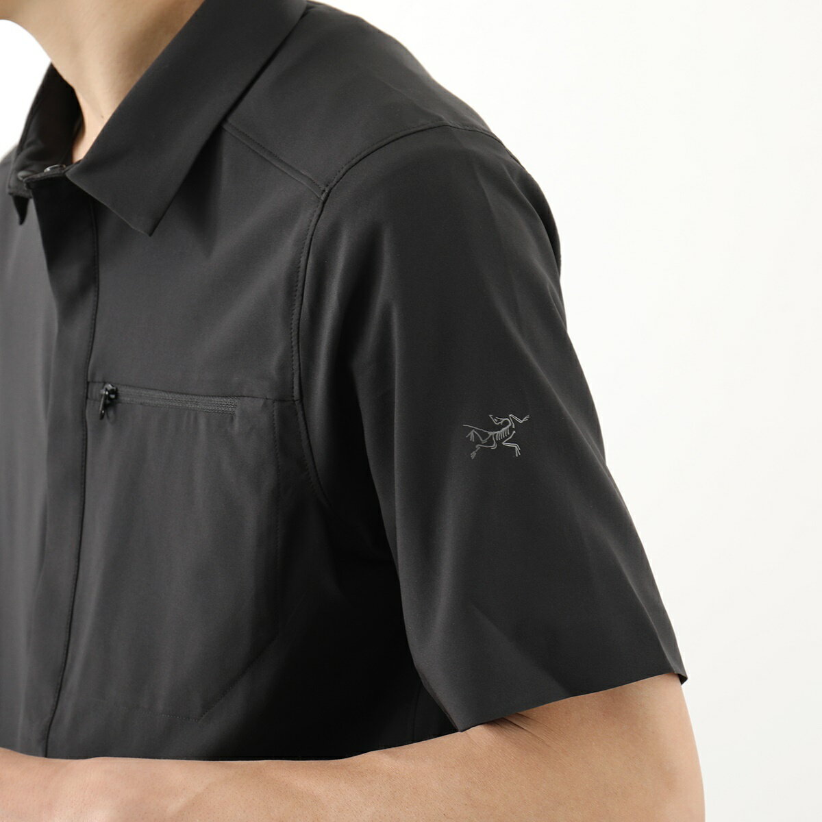 ARCTERYX アークテリクス 28576 Skyline SS Shirt シャツ カジュアルシャツ 半袖 スナップボタン ロゴ 軽量 速乾 しわ防止 Black メンズ