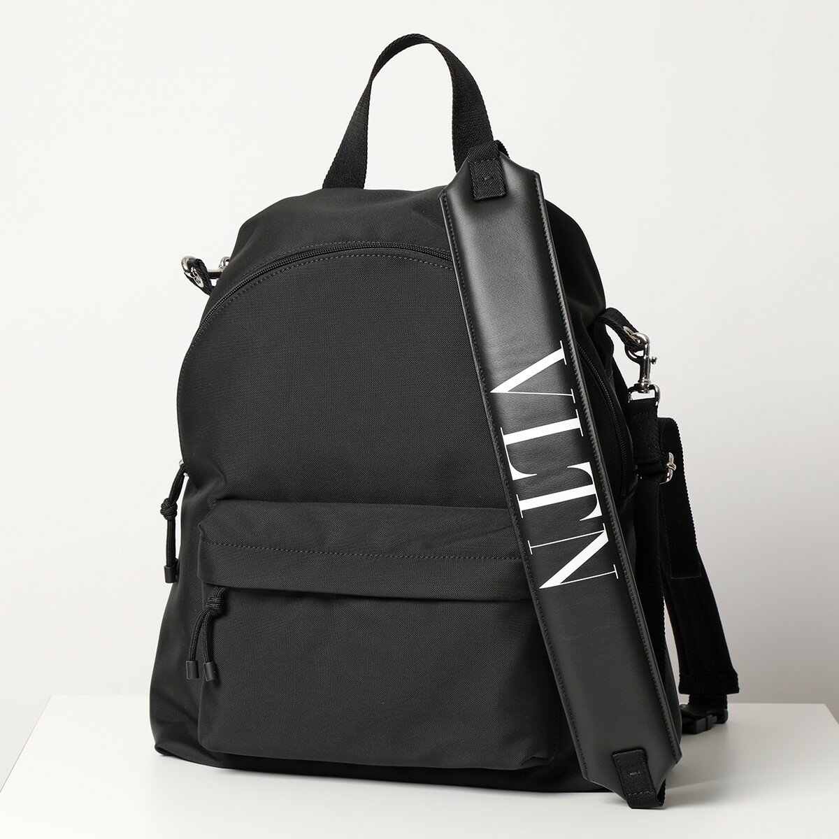 VALENTINO ヴァレンティノ WY2B0A98 XY2B0A98 HQH バックパック リュックサック ショルダーバッグ VLTN ロゴ ナイロン 鞄 0NO メンズのサムネイル