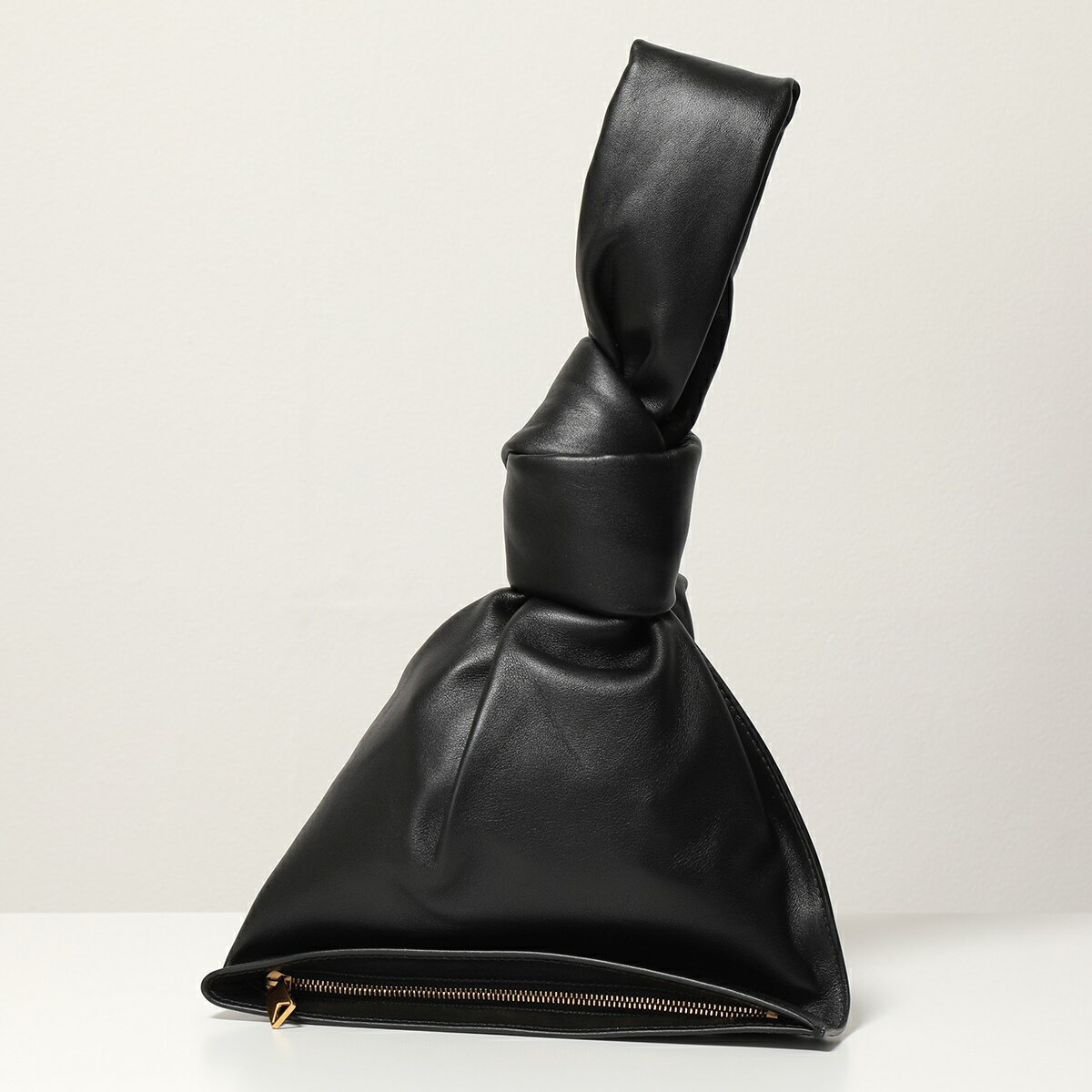 BOTTEGA VENETA ボッテガヴェネタ 652001 VCP40 ミニ ザ・ツイスト レザー ハンドバッグ クラッチバッグ 鞄 8425 レディースのサムネイル