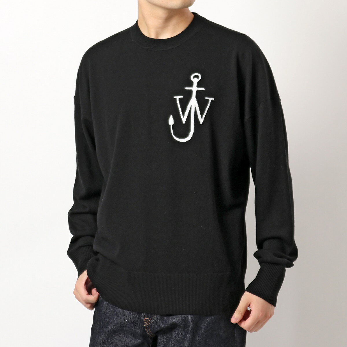 JW ANDERSON ジェイダブリューアンダーソン クルーネック ニット メンズ KT0045 YN0008 ウール ジャガード ロゴ セーター 901/BLACK-WHITEのサムネイル