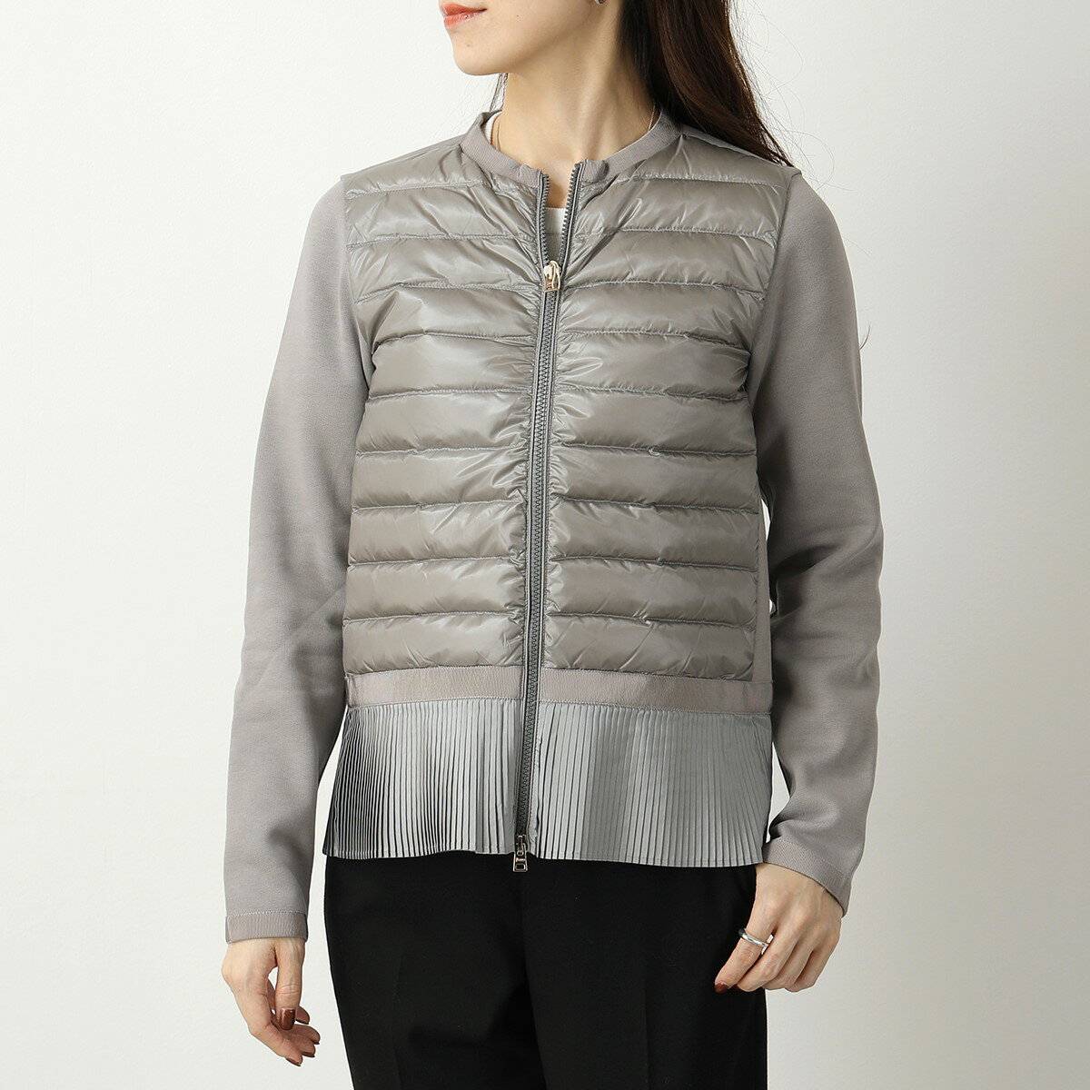 HERNO ヘルノ ブルゾン ジャケット レディース JP0002D 50037 9406 ライトダウン切替 ノーカラー ジップアップ ショート丈 プリーツのサムネイル