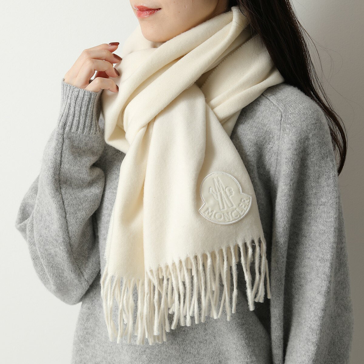 MONCLER モンクレール マフラー 0043600 0436S レディース 185×50 ウール ストール フリンジ アイコンパッチ 034のサムネイル