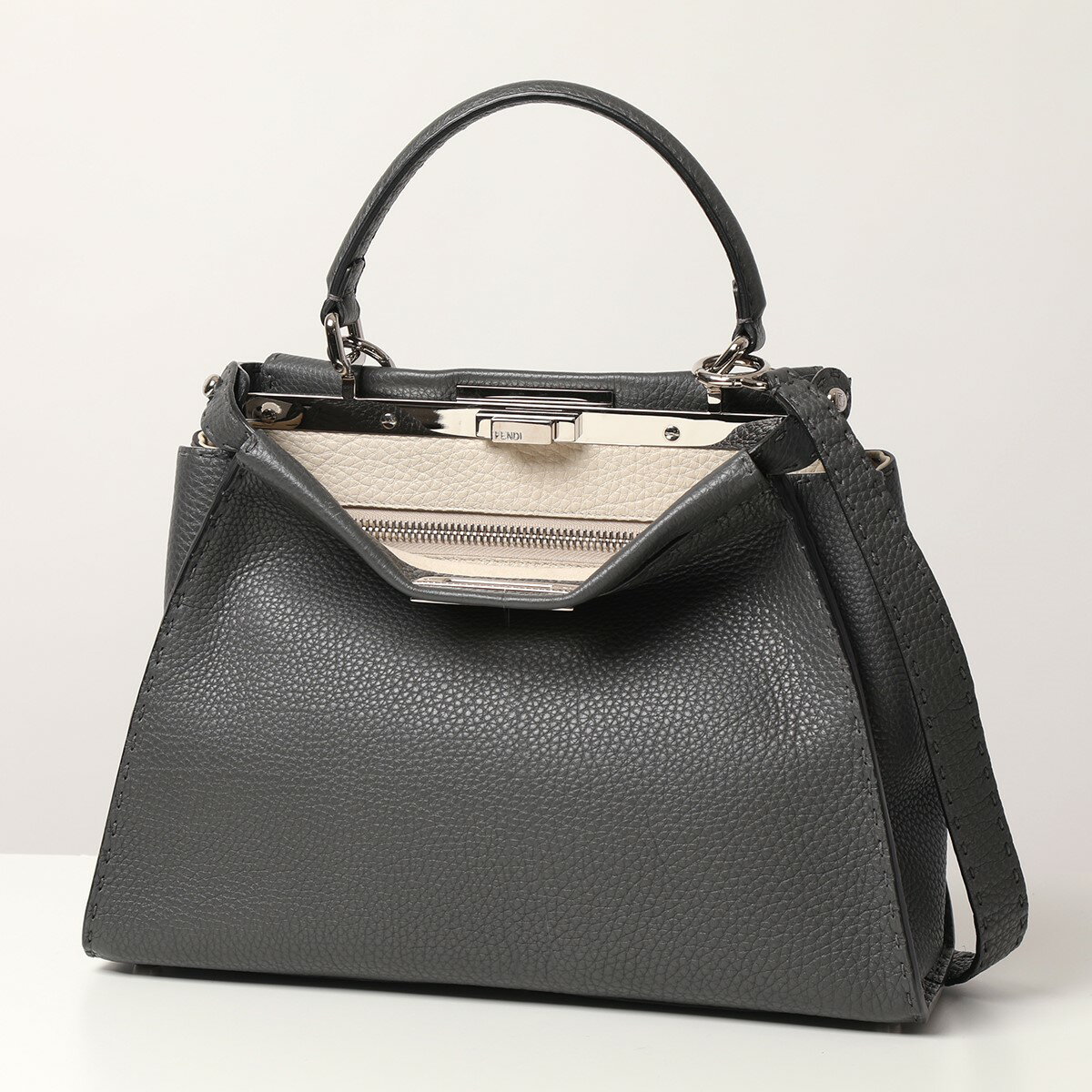 FENDI フェンディ ハンドバッグ SELLERIA セレリア PEEKABOO REGULAR ピーカブー 8BN290 Q0J F0N9A レディース レザー ショルダーバッグ 鞄のサムネイル