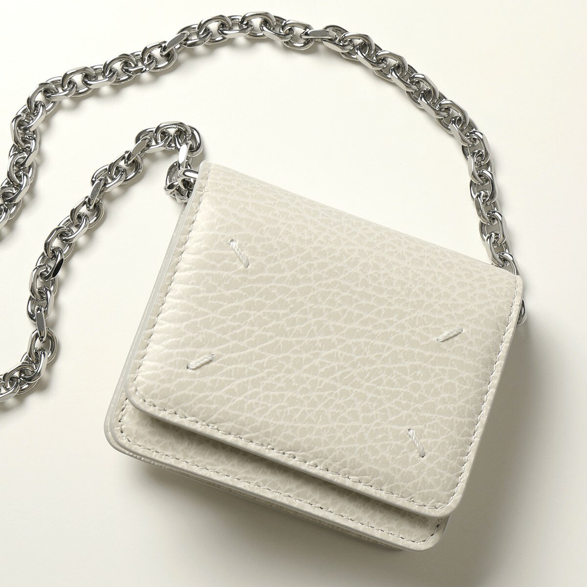 MAISON MARGIELA メゾンマルジェラ 11 チェーンウォレット S56UI0148 P0399 レディース レザー ミニ財布 コインケース アクセサリーバッグ T2003のサムネイル