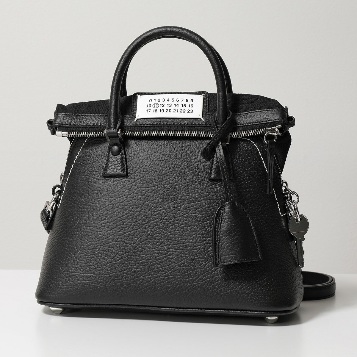 MAISON MARGIELA マルジェラ ハンドバッグ 5AC S56WG0082 P4348 レディース ミニバッグ レザー ショルダーバッグ 鞄 T8013 S56WG0082P4348T8013